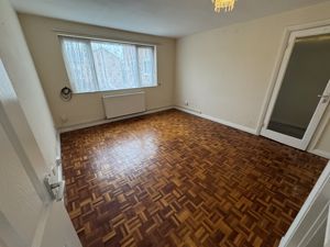 Photo 5- click for photo gallery